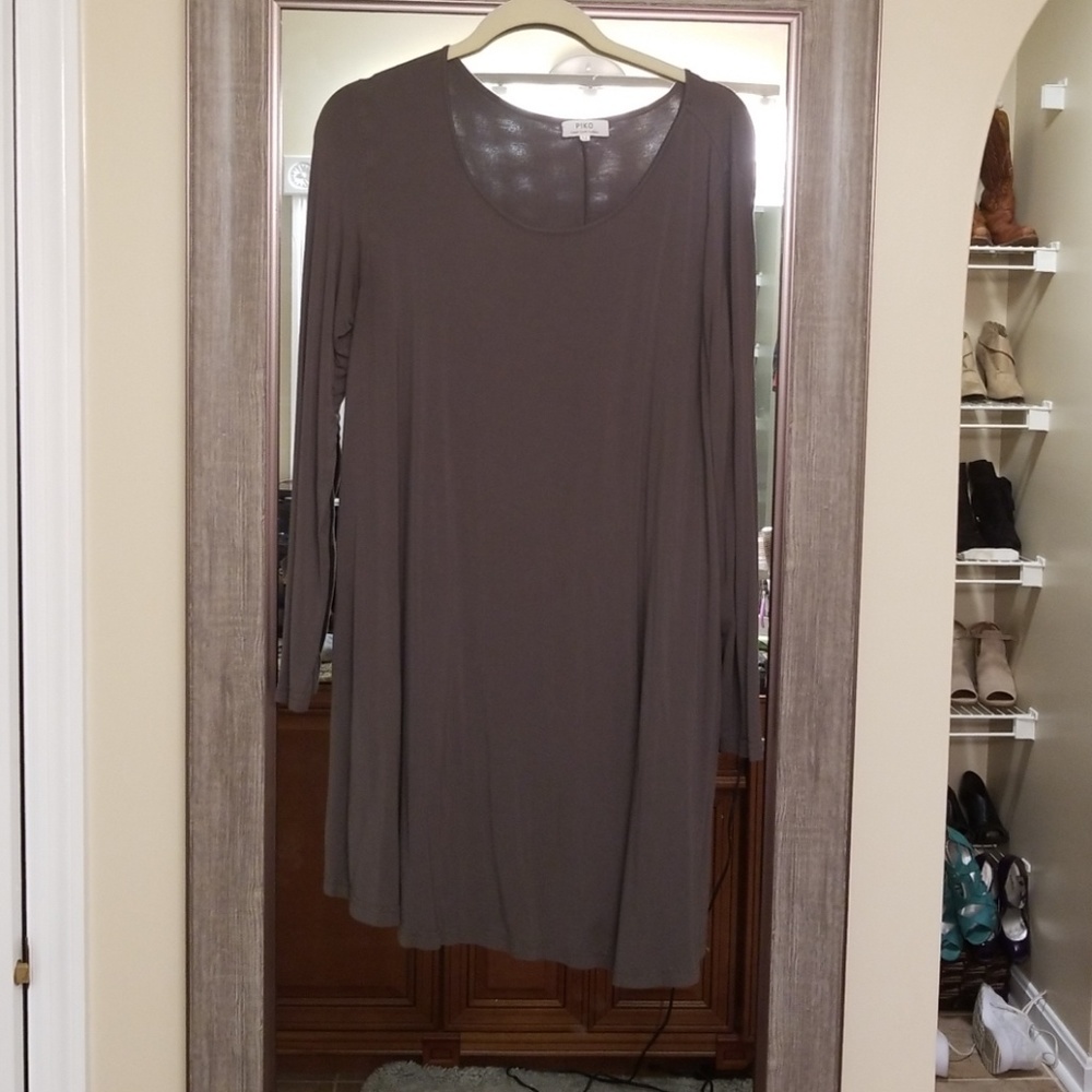 Medium long sleeve piko olive green dress